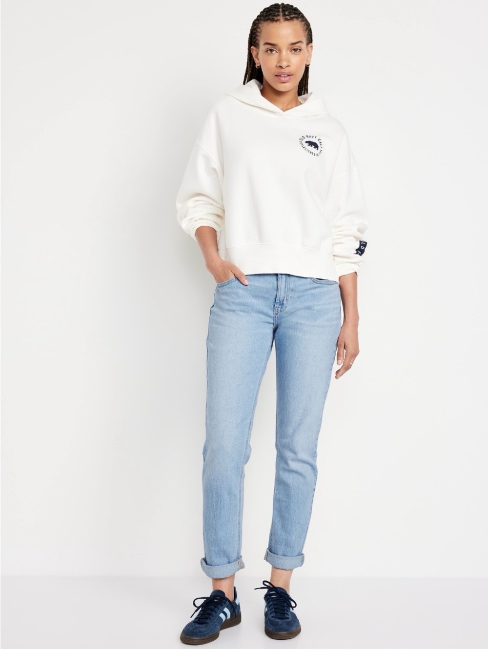 Old Navy Light Wash WOW Boyfriend Jeans - Picture 2 of 8